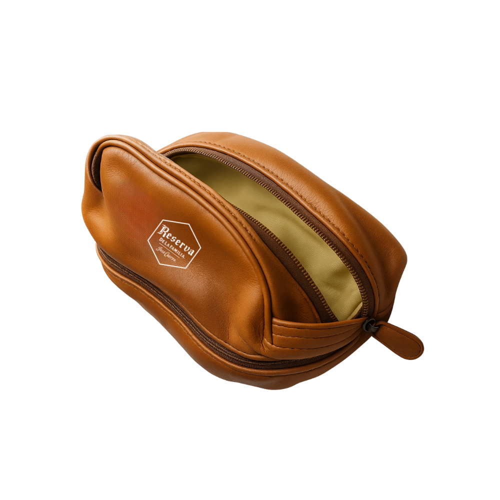 TEQUILA JOSE CUERVO RESERVA DE LA FAMILIA PLATINO 750 ML + NECESER DE REGALO