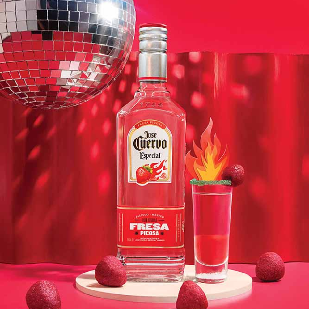 LICOR DE TEQUILA JOSE CUERVO ESPECIAL FRESA 700 ML