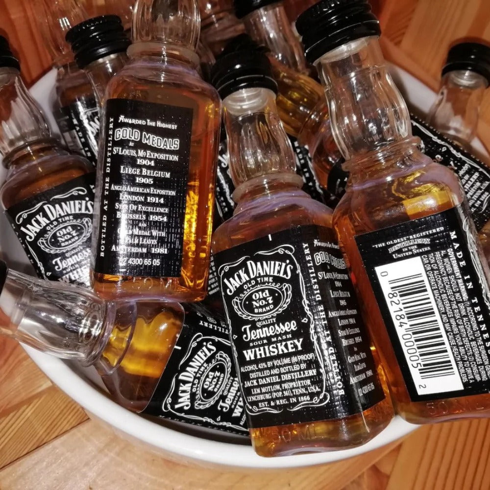 PACK DE 8 MINI BOTELLAS JACK DANIEL'S 50 ML